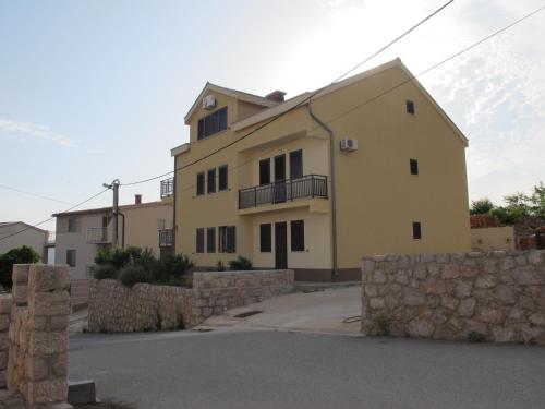  Apartmani Stille in 53288 Karlobag