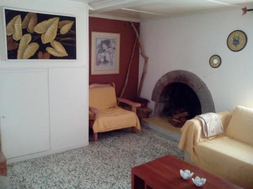  Happy home in Romanón