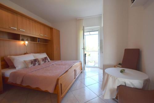 Apartments Josipa - image 13