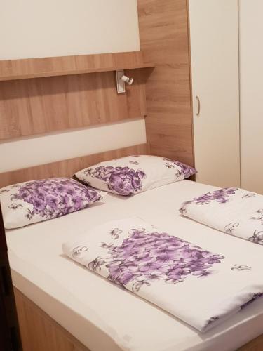 Apartments Lavanda 2 - image 8