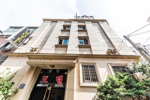 Keumkang Motel in Seoul Station