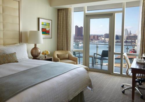 King Room with Balcony and Harbour View
