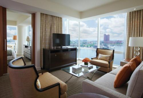 Four Seasons Baltimore image 14