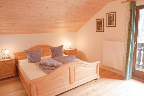 Urlaub mitten im Wald - Lueg in St. Anton An Der Jessnitz