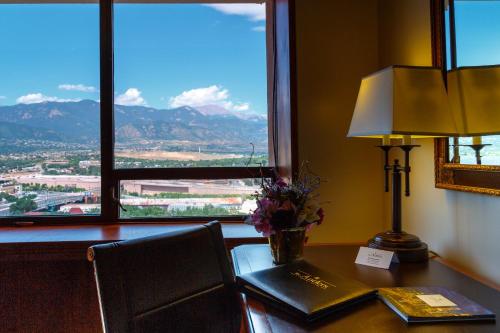 room detail thumbnail 1