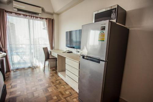 room detail thumbnail 1