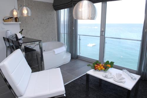 Cesme Ladin Hotel