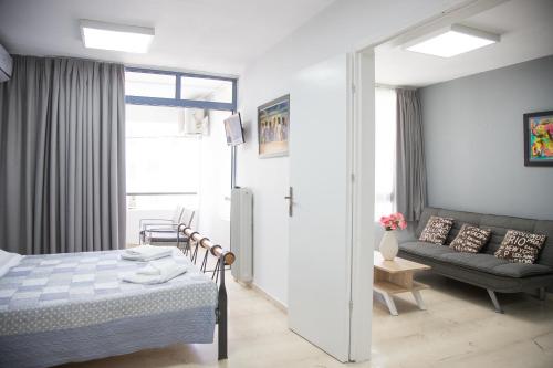  Fresh & Bright Downtown Apartment in Rethymno