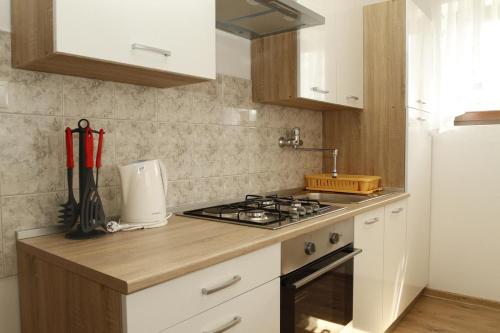  Apartment Smoljanac 5194c in Plitvička Jezera