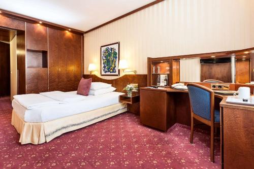 Best Western Premier Grand Hotel Russischer Hof