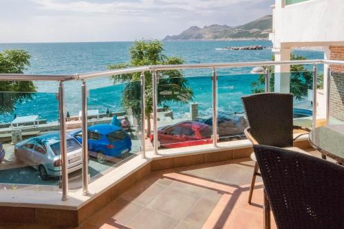 Comfort One-Bedroom Apartment with Sea View  image 10