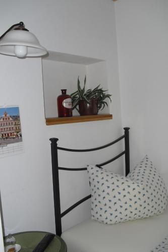 Single Room image 2