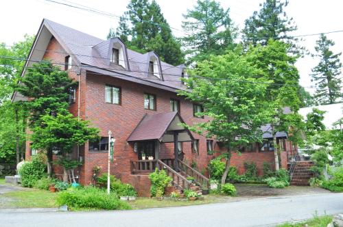 松鼠小屋膳食公寓 Pension Risuno Koya