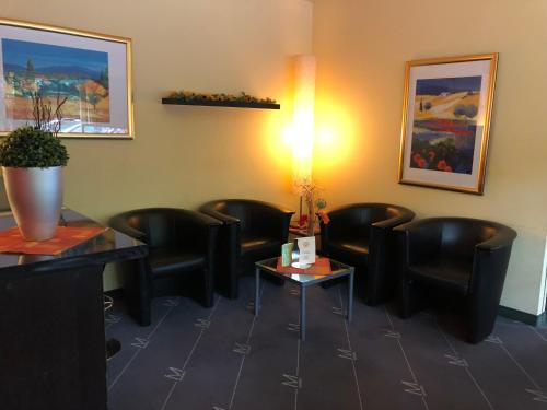 City Hotel Essen - image 14