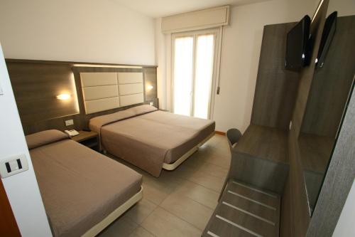 Hotel Boom - image 3
