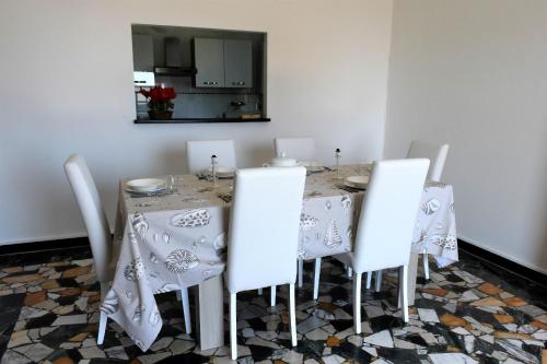 House Luna Rossa by Holiday World
