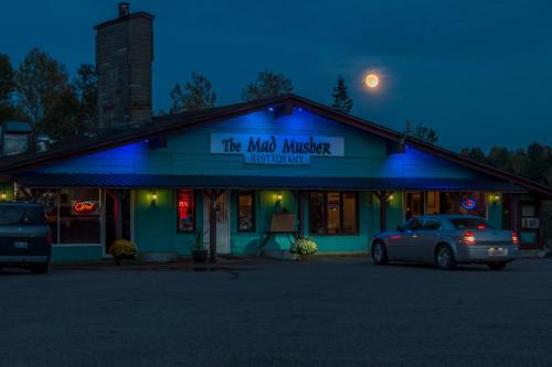 . The Mad Musher - Hostel
