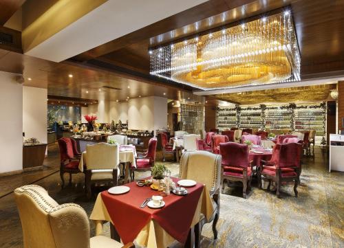 Restaurant, La Marvella in Jayanagar