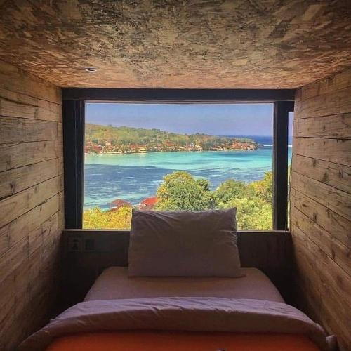 A Hotelcom Bong Hostel Hostel Nusa Lembongan Indonesia - 