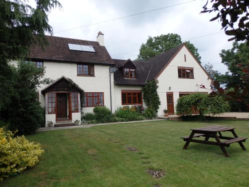 Larkrise Cottage Bed And Breakfast - Accommodation - Stratford-upon-Avon