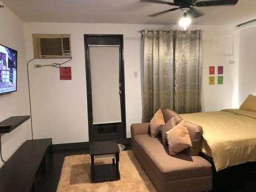 Cozy Condo In Quezon City Manila Price Address Reviews