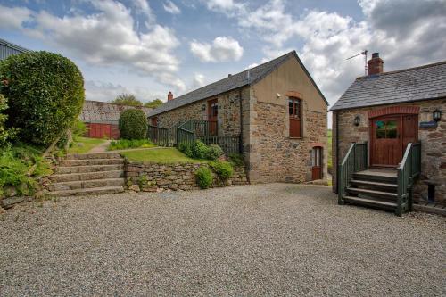 Tregolls Farm Cottages, St Wenn, Cornwall