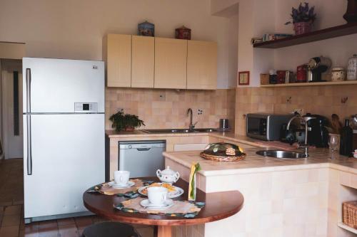 virtuve, Azienda ASIS in Monterubbiano