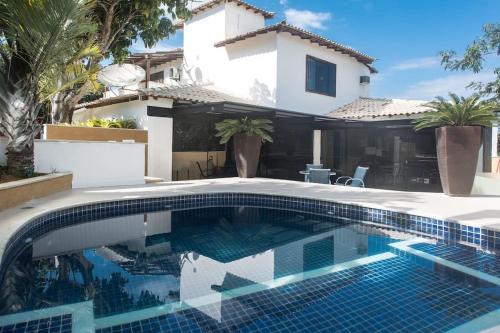 Buzios Geriba piscina e Hidro aquecida própria em condomínio