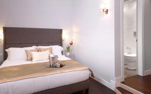 Piazza di Spagna Suite de Charme Room Type - Standard Double Room