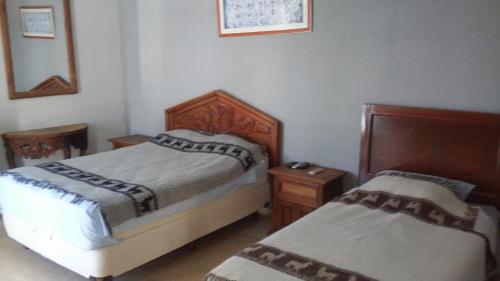 Casa privada para descanso, se renta para 8 personas completa Y tambien por habitacion con bano priv in Zona 1