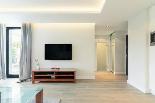 Luxury Apartments - Okrzei Residence - image 8