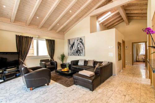 Chalet Sunshine - image 10