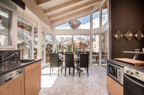 Chalet Sunshine - Apartment - Saas-Fee