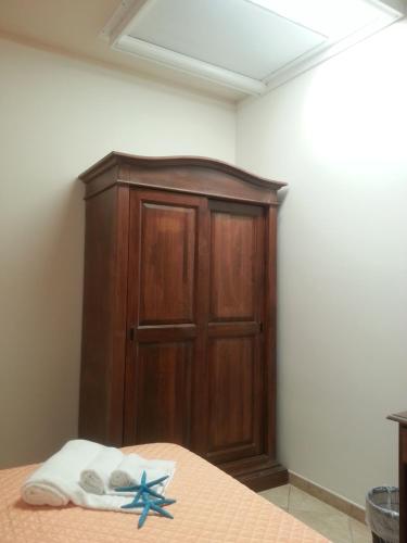 Economy Double Room image 4
