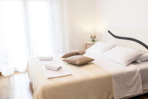 One-Bedroom Apartment room in Lagoon Apartments
