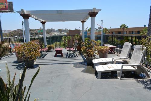 Harbor Inn & Suites Oceanside in Oceanside Tengerpart