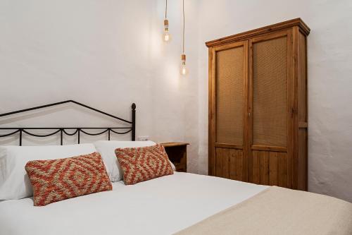 Hostal y Apartamentos en el centro La Jábega by Conil Home - image 7
