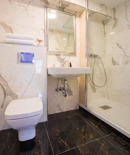 Soleil Luxury Rooms Old town - image 12