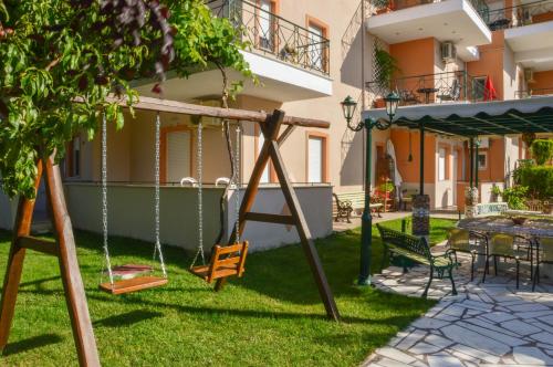 Vergina - image 9