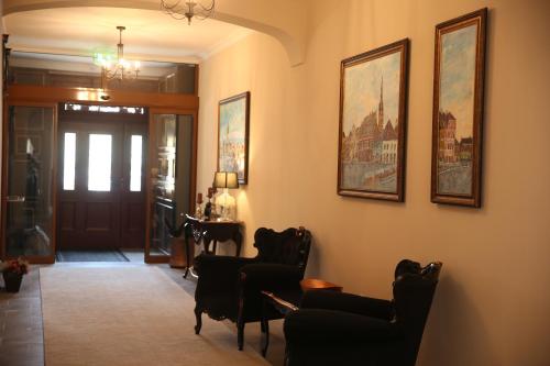 Artisans Boutique Villa