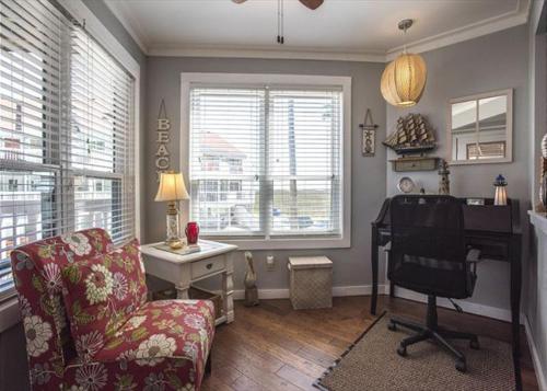 Gulf Breeze - image 2