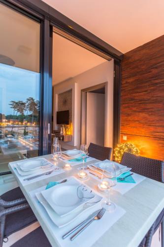  Port DeLux Wellness & Luxury Holiday Homes in Siófok