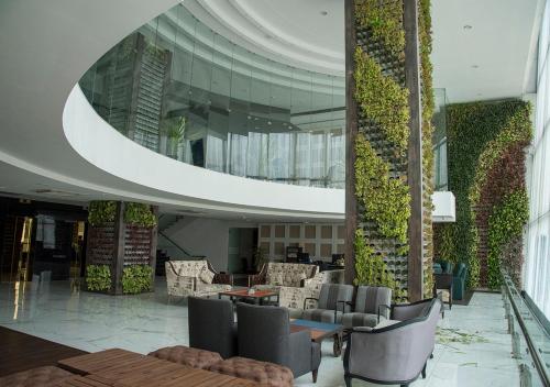

Gangakashi Hotel and Convention