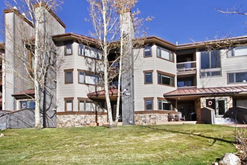 Ffd7 Frostfire Condo - image 6