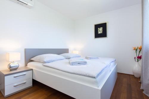 Apartments Niko - image 13
