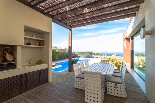 Four-Bedroom House room in Villa B-29
