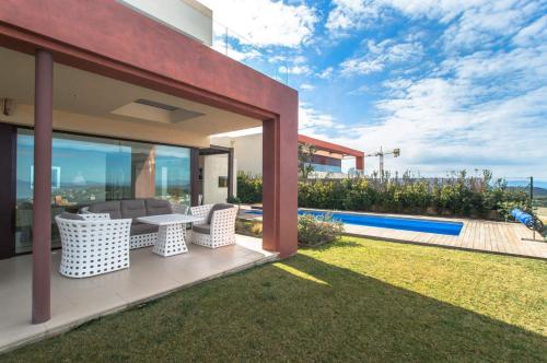 Four-Bedroom House image 4
