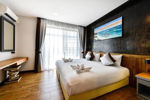 room detail thumbnail 0