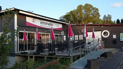 pludmale, Villa med sjöutsikt (Villa med sjoutsikt) in Immeln