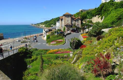 Lobster Cottage - image 12